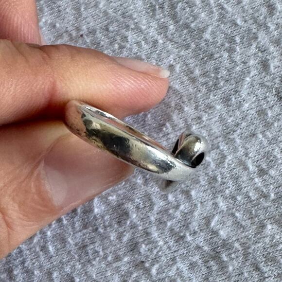 VINTAGE James Avery Silver Heart Knot Ring Size 7.5 - Picture 5 of 5
